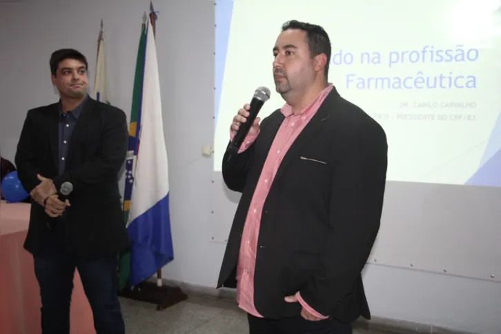 Imagem ilustrativa da imagem Universo inicia 8ª Semana de Farmácia com a presença do presidente do Conselho Regional da categoria
