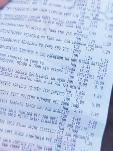 Fabiana foi cobrada R$ 0,09 por sacola