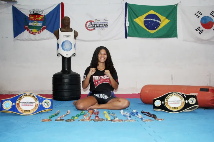 "Um dos meus maiores sonhos é ser campeã mundial", explica lutadora