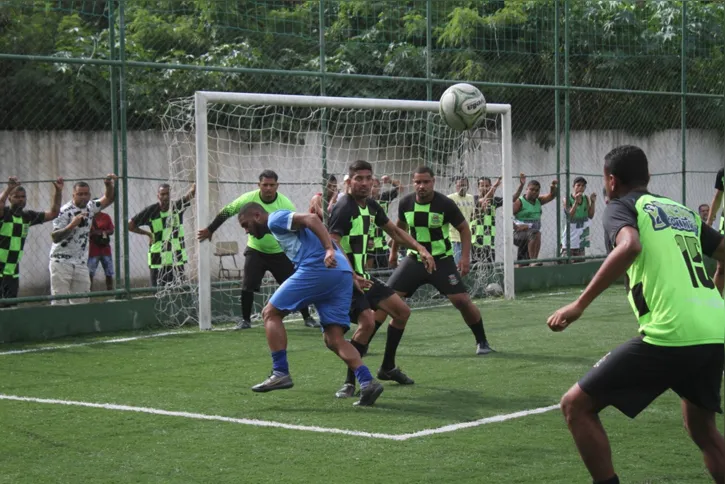 Imagem ilustrativa da imagem Catarina B 13 leva a Taça das Comunidades em São Gonçalo