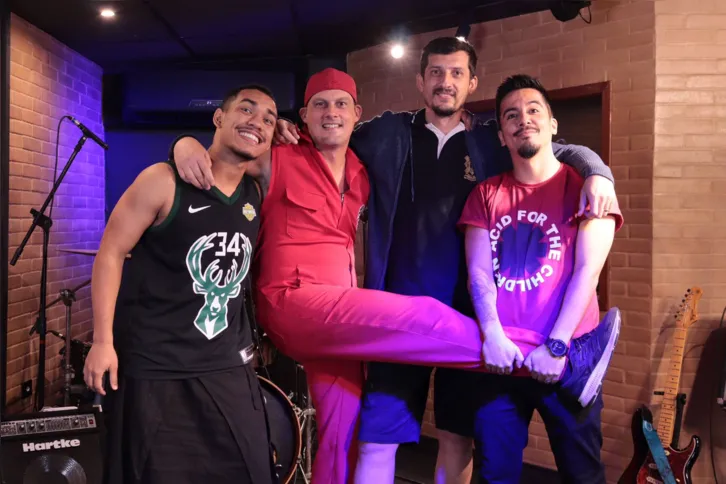 Acid For The Children é uma banda em tributo ao Red Hot Chilli Peppers