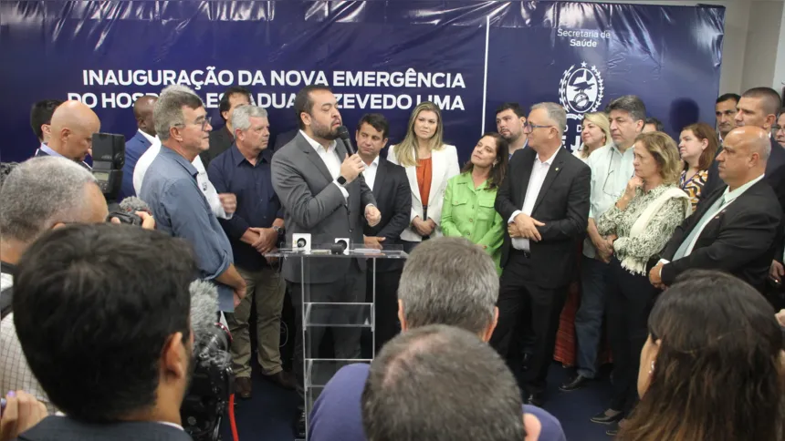 Durante a coletiva, Castro também aproveitou para reafirmar o compromisso da distribuição dos mochilas em todas as unidades estaduais de saúde