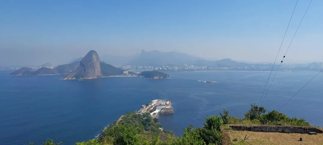 Vista do Forte do Pico é de tirar o fôlego