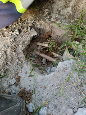 Canos foram cortados no bairro Jardim Tiradentes, em São Gonçalo