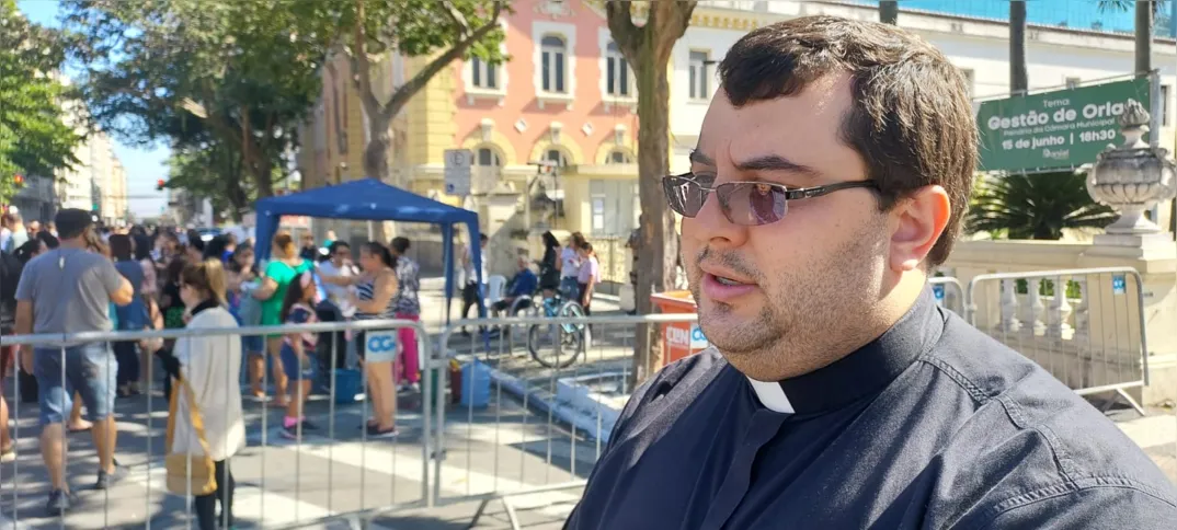 Padre Ricardo Mariano convida fieis para celebrações