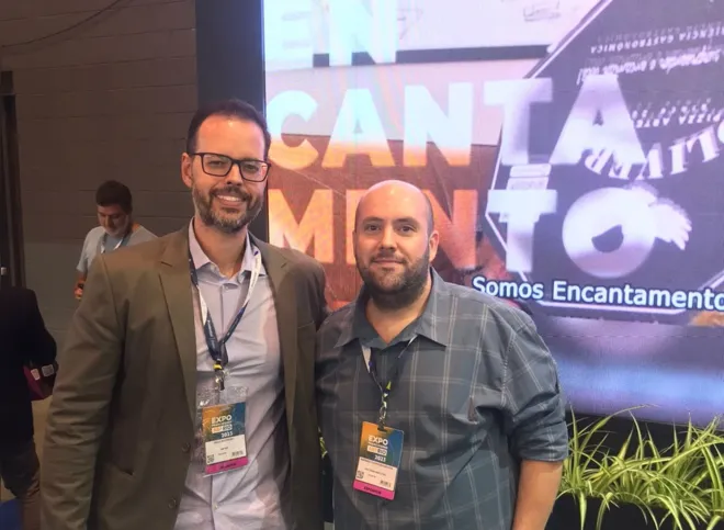 Julio Monteiro, vice-presidente da ABF Rio e sócio da Megamatte, com Raphael Fontes, da Øliver’s Pizza