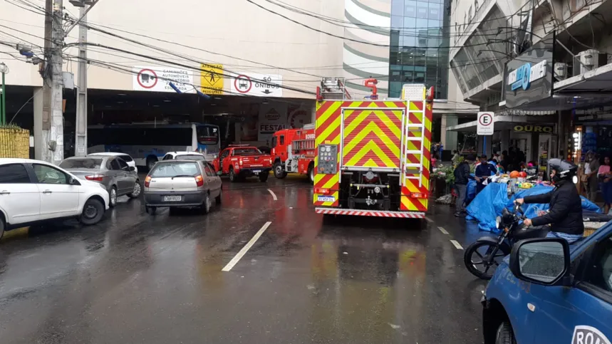 Bombeiros foram acionados para o local