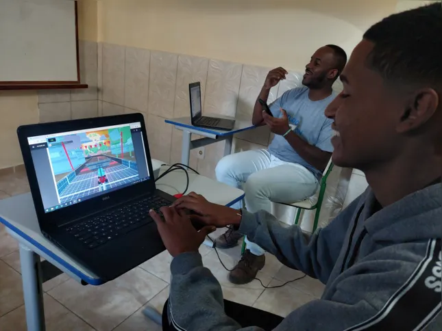 Alunos desenvolveram minigame que participou de projeto no São Gonçalo Shopping