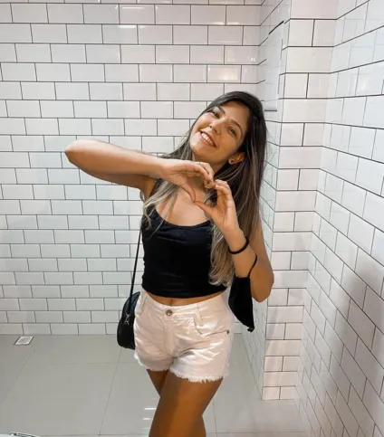 Yasmine mostra primeiro "rascunho" do seu apartamento