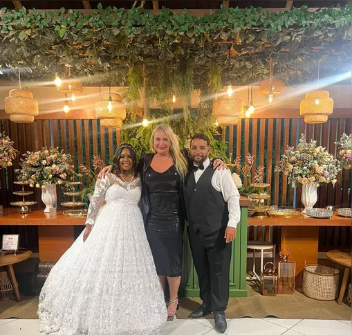 Casal do Casamento Comunitário - Alexia Gomes do Nascimento Carvalho e Carlos Adriano Peçanha Carvalho