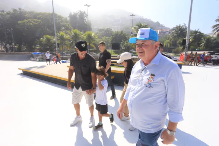 Prefeito na pista de skate Carlos Alberto Parizzi