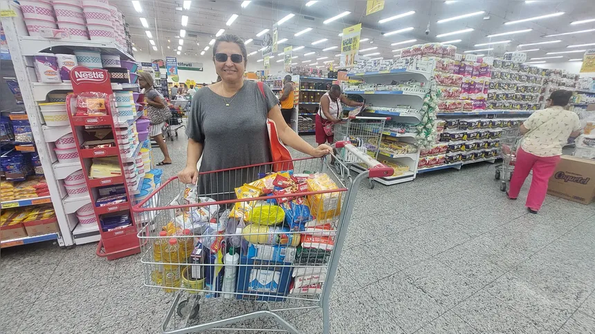 Patrícia aproveitou que já iria fazer as compras de mês e garantiu diversos ´produtos em promoção