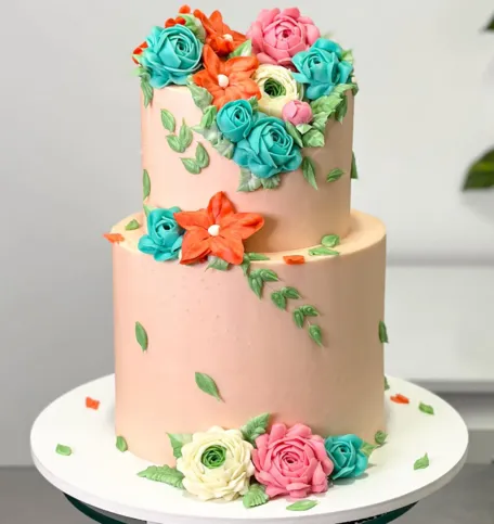Patrick Santos especializou-se em bolos florais