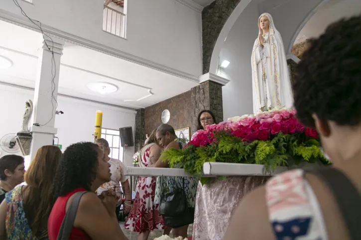 Em Niterói, católicos puderam prestigiar o dia da Padroeira na Igreja de Nossa Senhora de Fátima