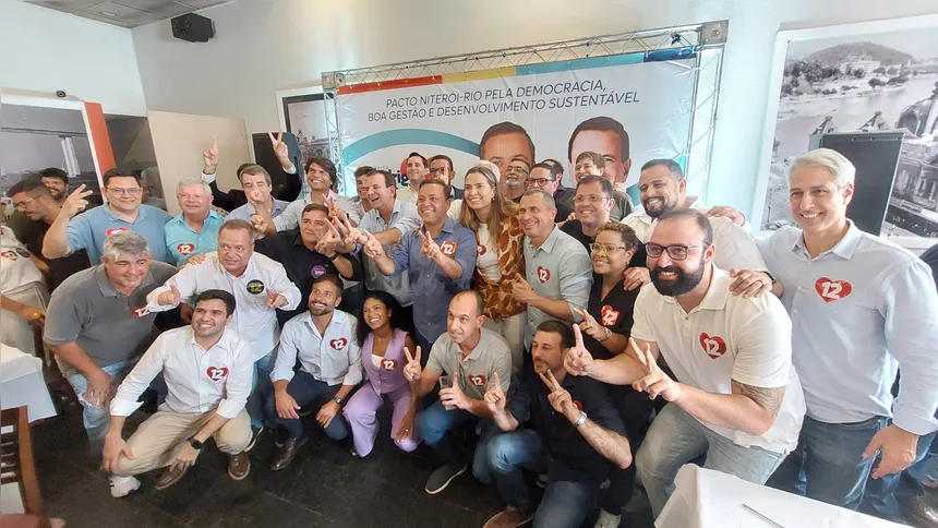 Evento marcou assinatura do "Pacto Niterói-Rio Pela Democracia, Boa Gestão e Desenvolvimento Sustentável"