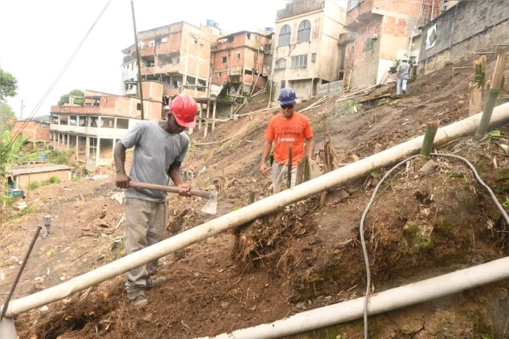 Intervenção acontece nas margens da Estrada Alarico de Souza