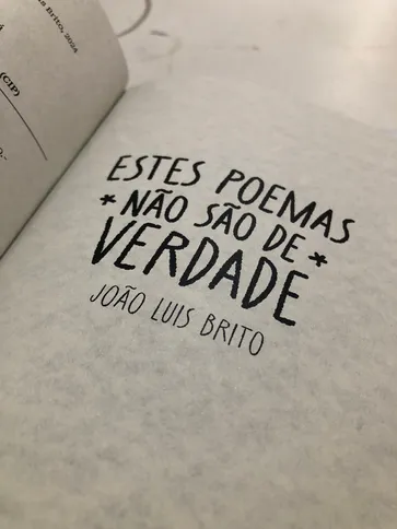 Imagem ilustrativa da imagem Estudante carioca lança primeiro livro de poesia por editora de Maricá neste sábado (9)