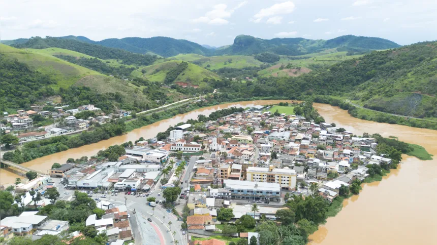 om as obras da SEIOP, a cidade ganha ainda mais destaque na rota turística, atraindo visitantes para explorar passeios ecológicos e riquezas históricas