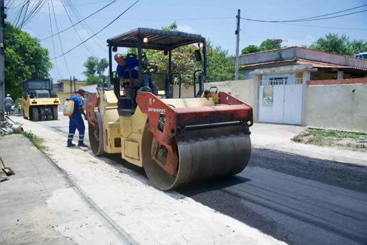 A previsão é que até o final de semana mais de 1,5 km das vias sejam reformadas