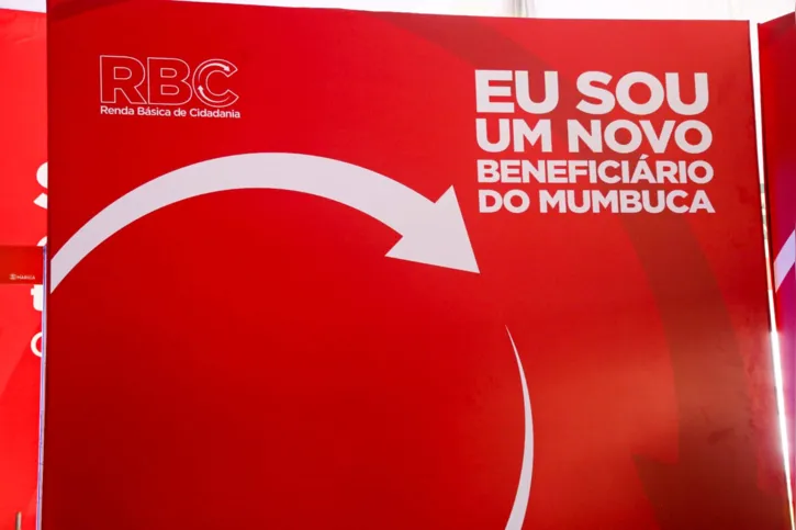 Espaço montado em Araçatiba para receber os novos beneficiários, que passam a receber mensalmente a moeda social mumbuca