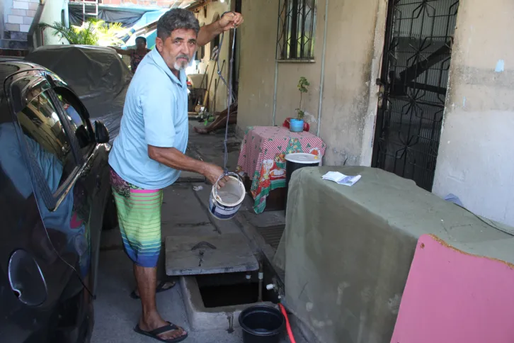 Desde antes da concessionária Águas do Rio assumir, Cosme já passava por esse transtorno