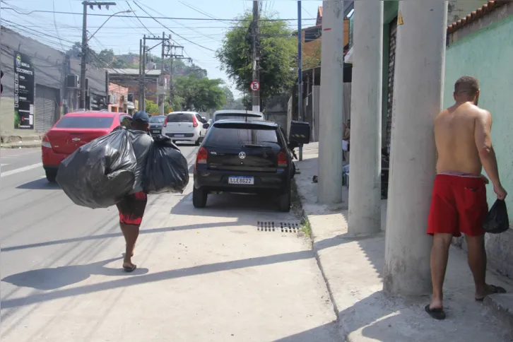 Com a alocação dos postes sobrou um curto espaço livre