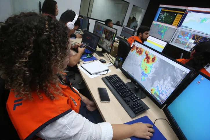 Niterói também mantém esquema especial. Na cidade e em SG, não houve registros de ocorrências graves