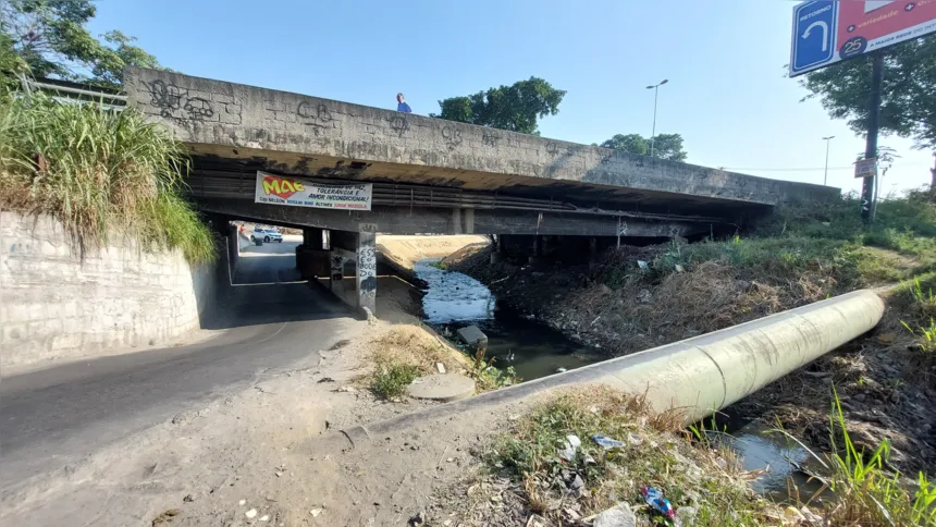 No início do mês, o local foi limpo e foram retirados mais de 100 caminhões de lixo.