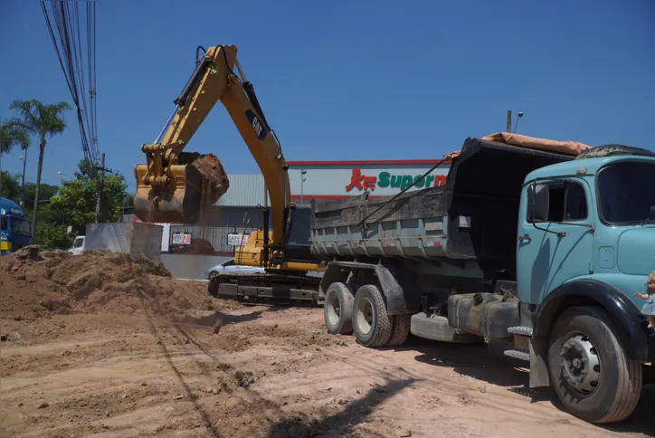 A transformação da praça teve início no dia 28 de fevereiro e terá a duração de 180 dias