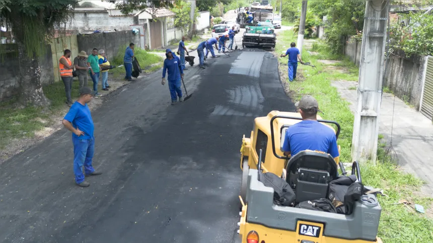 Pavimentação em 19 bairros e 53 ruas