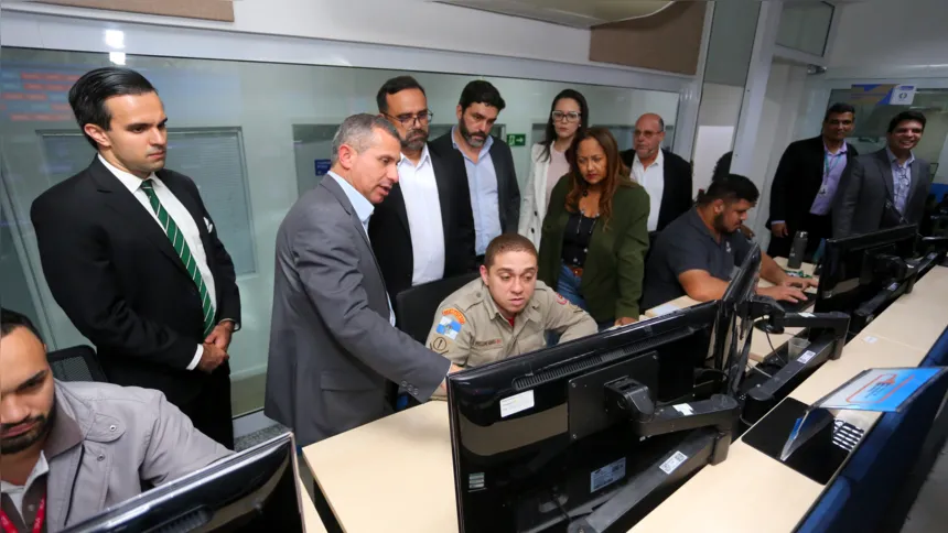 Centro monitora, em tempo real, todas as regiões do estado, ininterruptamente