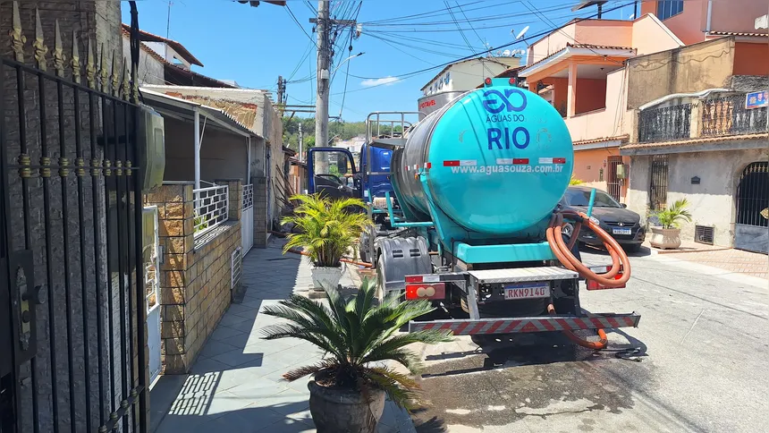 Moradores contam que encontram dificuldade para obter caminhão-pipa