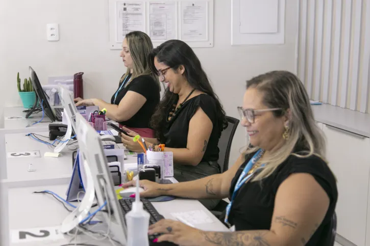 Imagem ilustrativa da imagem 'Unidas Pela Vida': elas venceram o câncer de mama e hoje cuidam de quem busca tratamento em SG