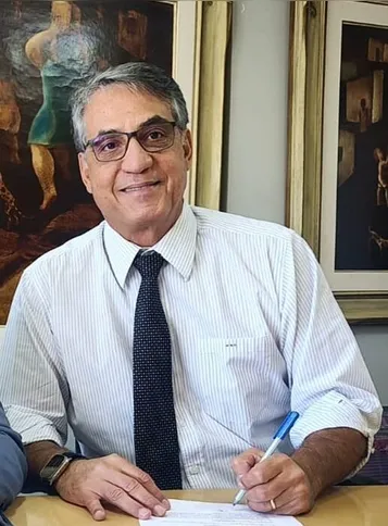 Pró-reitor administrativo da Universo, Wallace Salgado de Oliveira