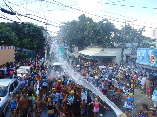 Bloco reúne milhares de foliões todos os anos