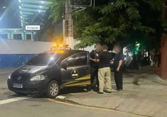 Embora houvesse um contrato com ambos os condomínios, a empresa não era registrada na Polícia Federal para exercer essa atividade