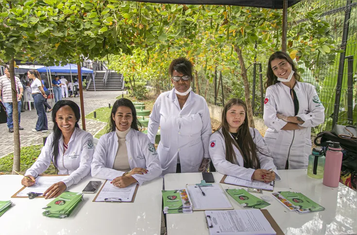Universitários do curso de Nutrição da UNIVERSO colocam em prática o atendimento humanizado à população
