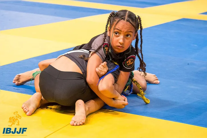 Irmã mais velha da atleta, Maria Sophia, também é lutadora de jiu-jitsu