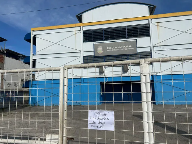 Escola permaneceu sem aulas hoje