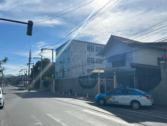 PM está nas ruas do bairro