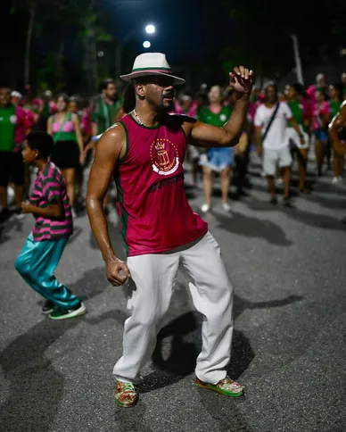 O sucesso da junção do erudito ao popular na Sapucaí é traduzido na ansiedade pelas coreografias no dia do desfile