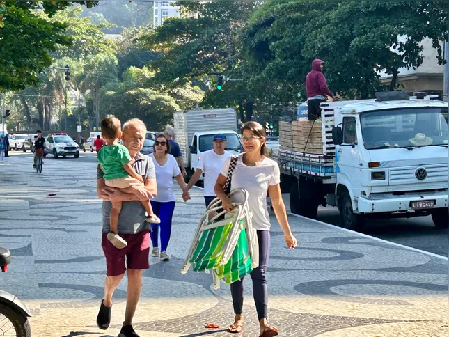 Caminhar ajuda no cuidado do corpo e da mente