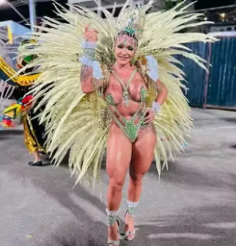 A musa Aline Bianca de 38 anos, sofreu infarto horas após desfilar no Carnaval de Vitória