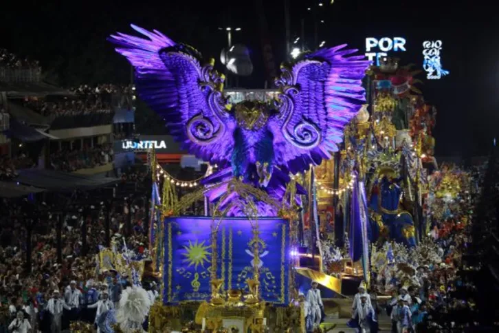 Portela fez apresentação de altos e baixos