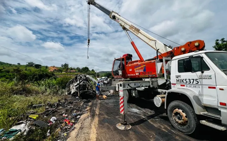 Cerca de 45 pessoas estavam dentro do coletivo