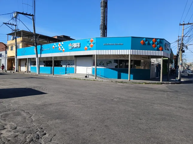 Estabelecimentos mantêm as portas fechadas pelo segundo dia seguido após ordem de traficantes