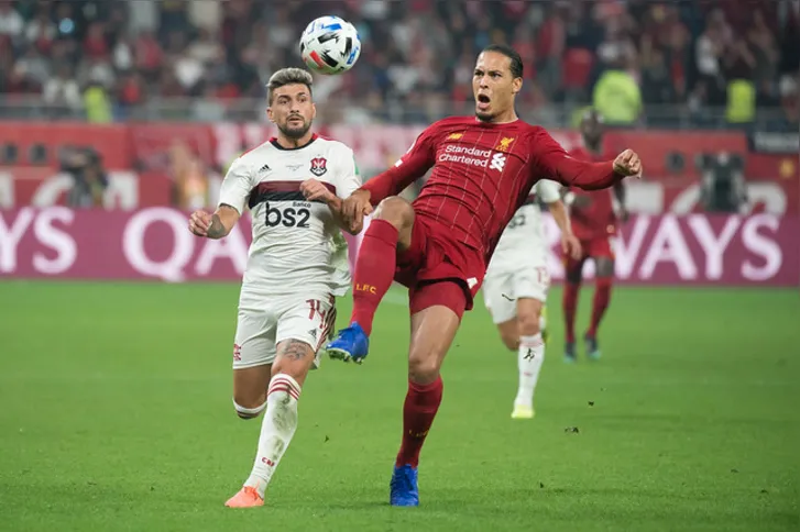 Foi a segunda vez que as equipes se enfrentaram, e, dessa vez, foi o Liverpool que faturou o Mundial pela primeira vez