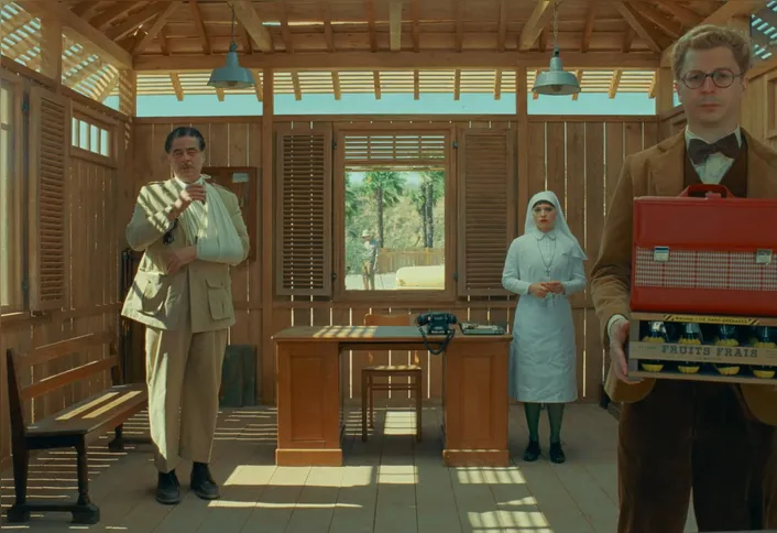 Longa é estrelado por Benicio Del Toro e grande elenco.
