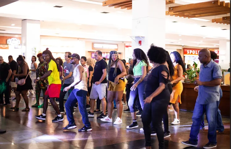 Programação de Dia das Mães em São Gonçalo conta com Baile Charme no São Gonçalo Shopping
