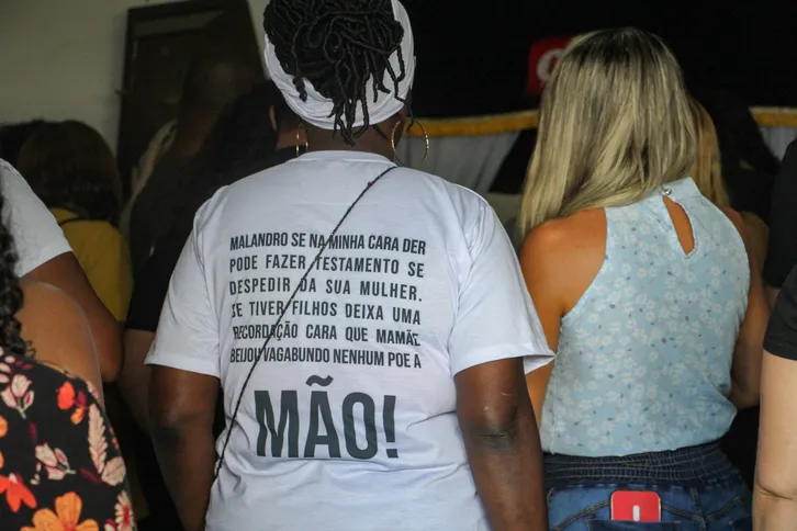 Imagem ilustrativa da imagem 'Ela o tratava como um Deus': Dor e revolta marcam a despedida de Shayene Araújo
